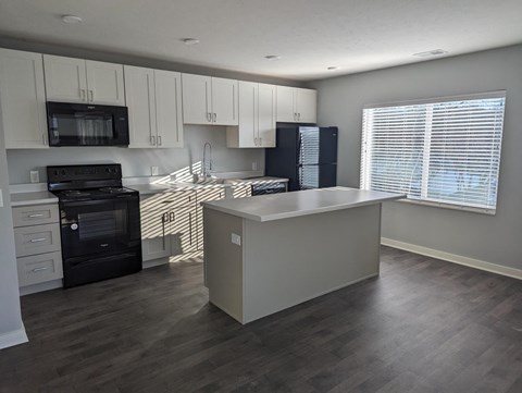Floor plan for 1 bed, 1 bath, 767 sqft